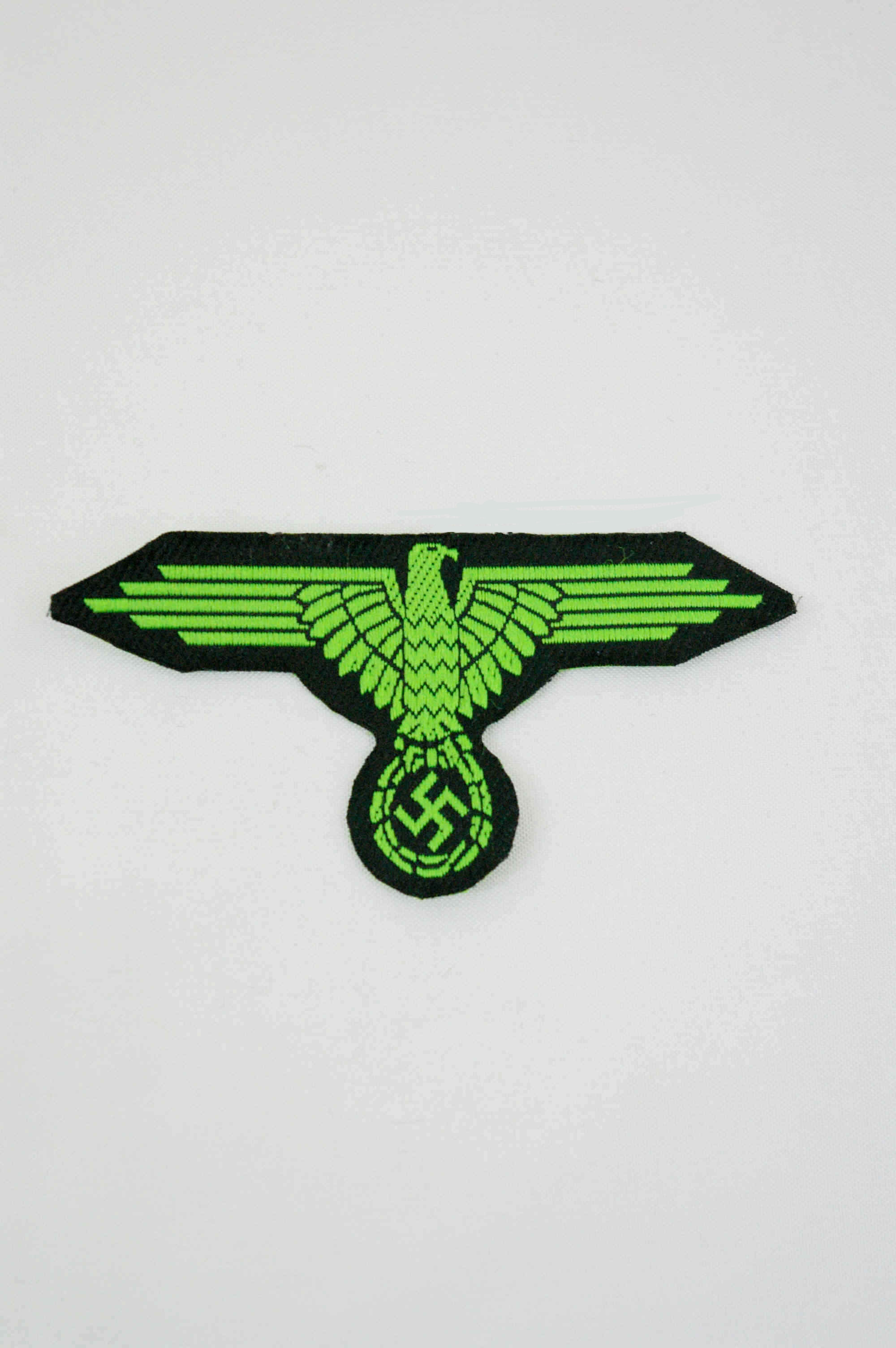 WW2 german badge,wehrmacht Breast Eagle,Luftwaffe Breast Eagle,SS Breast Eagle,SS Sleeve Eagle,german badge WWII,militaria german,WWII german,wehrmacht badge,Luftwaffe badge,SS badge,german sleeve eagle,german eagle badge,ss eagle,wehrmacht badge,WWII military surplus,WWII german insignia