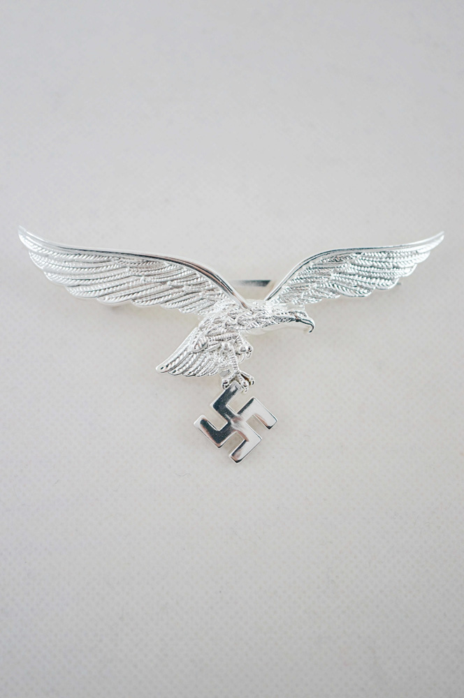 WW2 german badge,wehrmacht Breast Eagle,Luftwaffe Breast Eagle,SS Breast Eagle,Metal breast eagle,german badge WWII,militaria german,WWII german,wehrmacht badge,Luftwaffe badge,SS badge,german breast eagle,breast eagle badge,wehrmacht badge,WWII military surplus,WWII german insignia