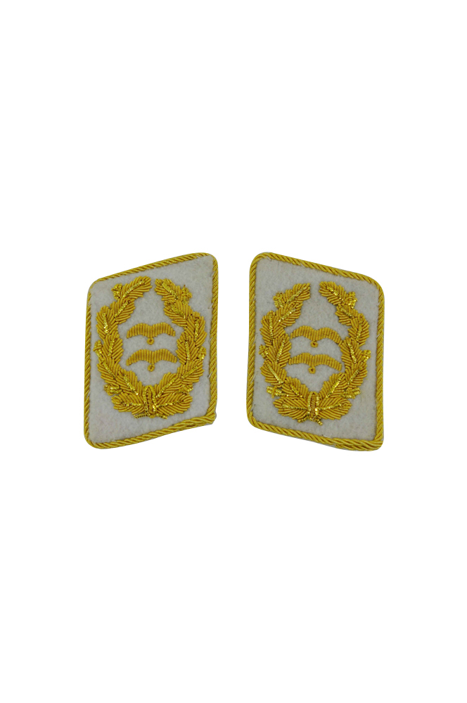 WW2 german badge,wehrmacht collar insignia,Luftwaffe collar insignia,SS collar insignia,Luftwaffe Generalleutnant Collar Tabs,german badge WWII,militaria german,WWII german,wehrmacht badge,Luftwaffe badge,SS badge,WWII military surplus,WWII german insignia,german collar insignia