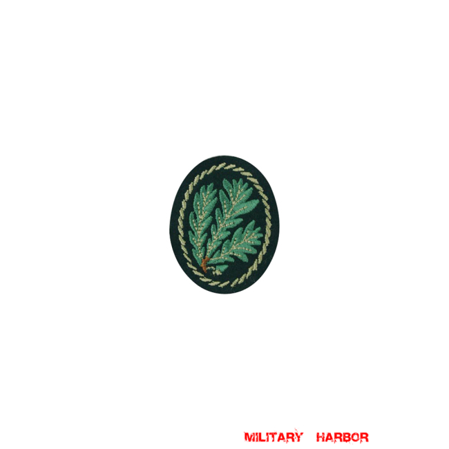 WWII German heer jäger troops oakleaf sleeve insignia early model WW2 german badge,wehrmacht badge,Luftwaffe badge,SS badge,heer jager troops oakleaf sleeve insignia,german badge WWII,militaria german,WWII german,wehrmacht badge,Luftwaffe badge,SS badge,WWII military surplus,WWII german insignia,german sleeve badge,SS Trade Insignia