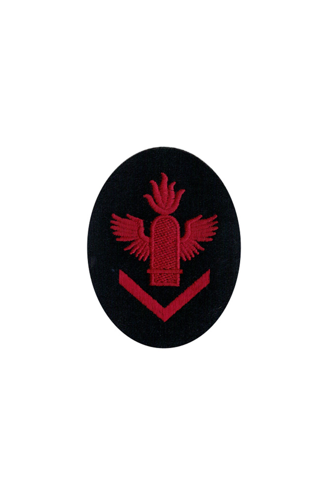WW2 german badge,wehrmacht badge,Luftwaffe badge,Kriegsmarine badge,Kriegsmarine Gun chief of light AA guns specialty trade insignia,german badge WWII,militaria german,WWII german,wehrmacht badge,Luftwaffe badge,SS badge,WWII military surplus,WWII german insignia,german sleeve badge,SS Trade Insignia
