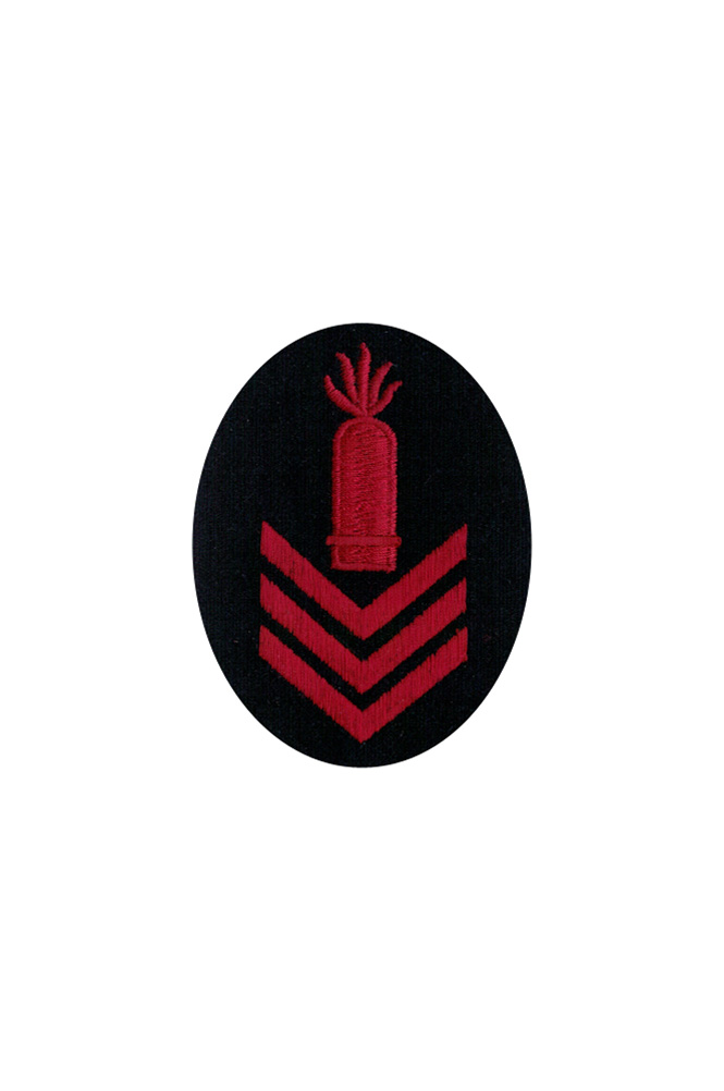 WW2 german badge,wehrmacht badge,Luftwaffe badge,Kriegsmarine badge,Kriegsmarine Gun chief of heavy artillery specialty trade insignia,german badge WWII,militaria german,WWII german,wehrmacht badge,Luftwaffe badge,SS badge,WWII military surplus,WWII german insignia,german sleeve badge,SS Trade Insignia