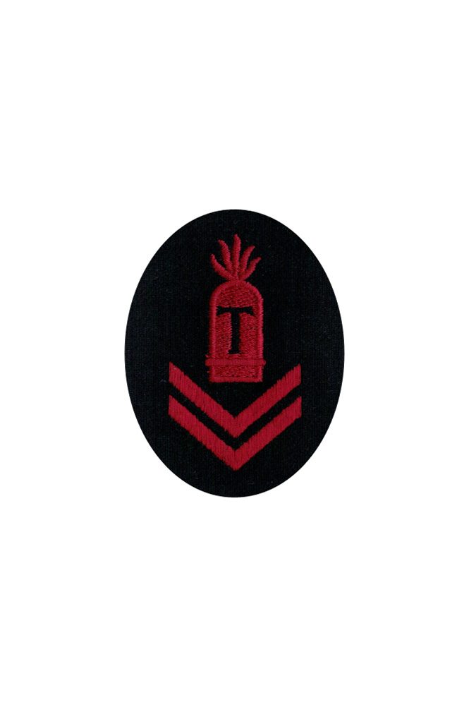 WW2 german badge,wehrmacht badge,Luftwaffe badge,Kriegsmarine badge,Kriegsmarine Gun chief T turret gun after three years specialty trade insignia,german badge WWII,militaria german,WWII german,wehrmacht badge,Luftwaffe badge,SS badge,WWII military surplus,WWII german insignia,german sleeve badge,SS Trade Insignia
