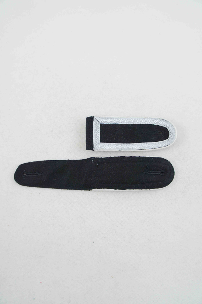 WW2 german badge,wehrmacht Shoulder Boards,Luftwaffe Shoulder Boards,SS Shoulder Boards,SS infantry Shoulder Boardswehrmacht badge,WWII military surplus,WWII german insignia,shoulderboards insignia,shoulderboards cyphers,shoulderboards pin,shoulderboards badge