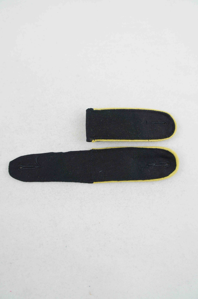 WW2 german badge,wehrmacht Shoulder Boards,Luftwaffe Shoulder Boards,SS Shoulder Boards,SS Signal EM Shoulder Boardswehrmacht badge,WWII military surplus,WWII german insignia,shoulderboards insignia,shoulderboards cyphers,shoulderboards pin,shoulderboards badge