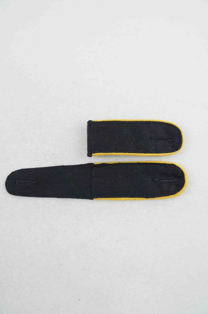 WW2 german badge,wehrmacht Shoulder Boards,Luftwaffe Shoulder Boards,SS Shoulder Boards,SS cavalry recon EM Shoulder Boardswehrmacht badge,WWII military surplus,WWII german insignia,shoulderboards insignia,shoulderboards cyphers,shoulderboards pin,shoulderboards badge