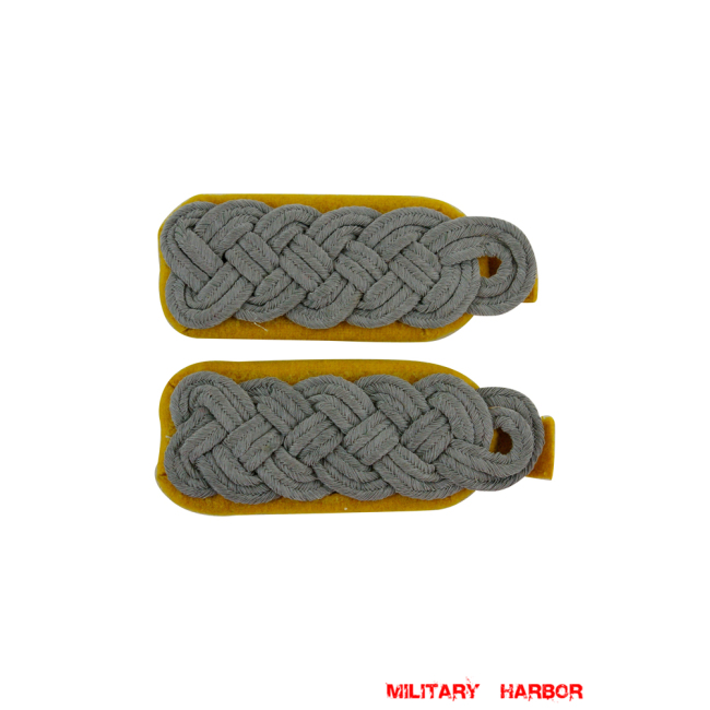 WWII German Heer cavalry / recon major Shoulder Boards WW2 german badge,wehrmacht Shoulder Boards,Luftwaffe Shoulder Boards,SS Shoulder Boards,Heer cavalry recon Shoulder Boardswehrmacht badge,WWII military surplus,WWII german insignia,shoulderboards insignia,shoulderboards cyphers,shoulderboards pin,shoulderboards badge