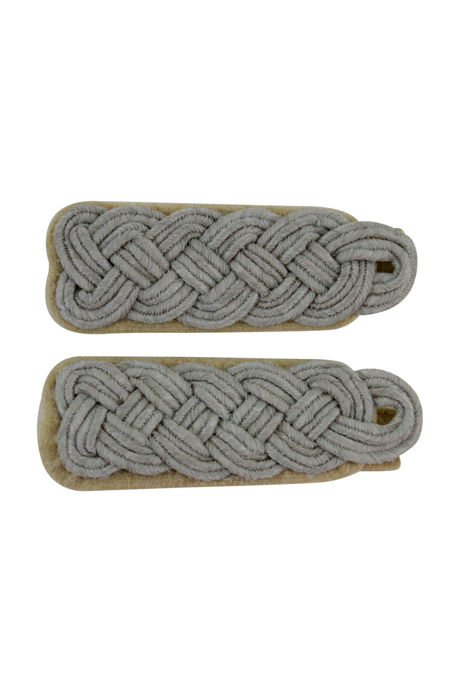 WW2 german badge,wehrmacht Shoulder Boards,Luftwaffe Shoulder Boards,SS Shoulder Boards,Heer infantry Shoulder Boardswehrmacht badge,WWII military surplus,WWII german insignia,shoulderboards insignia,shoulderboards cyphers,shoulderboards pin,shoulderboards badge