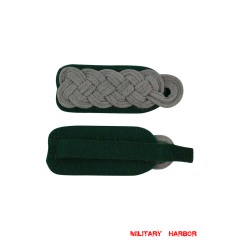 WW2 german badge,wehrmacht Shoulder Boards,Luftwaffe Shoulder Boards,SS Shoulder Boards,Heer Panzergrenadier Shoulder Boardswehrmacht badge,WWII military surplus,WWII german insignia,shoulderboards insignia,shoulderboards cyphers,shoulderboards pin,shoulderboards badge