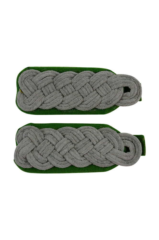 WW2 german badge,wehrmacht Shoulder Boards,Luftwaffe Shoulder Boards,SS Shoulder Boards,Heer mountaineer Shoulder Boardswehrmacht badge,WWII military surplus,WWII german insignia,shoulderboards insignia,shoulderboards cyphers,shoulderboards pin,shoulderboards badge