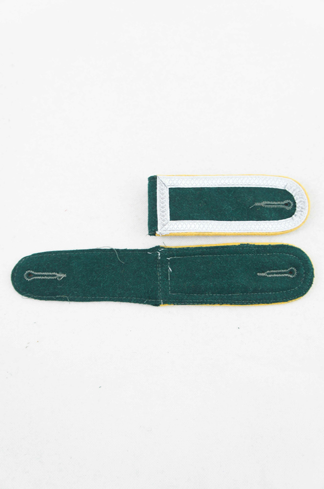 WW2 german badge,wehrmacht Shoulder Boards,Luftwaffe Shoulder Boards,SS Shoulder Boards,Heer cavalry recon Shoulder Boardswehrmacht badge,WWII military surplus,WWII german insignia,shoulderboards insignia,shoulderboards cyphers,shoulderboards pin,shoulderboards badge