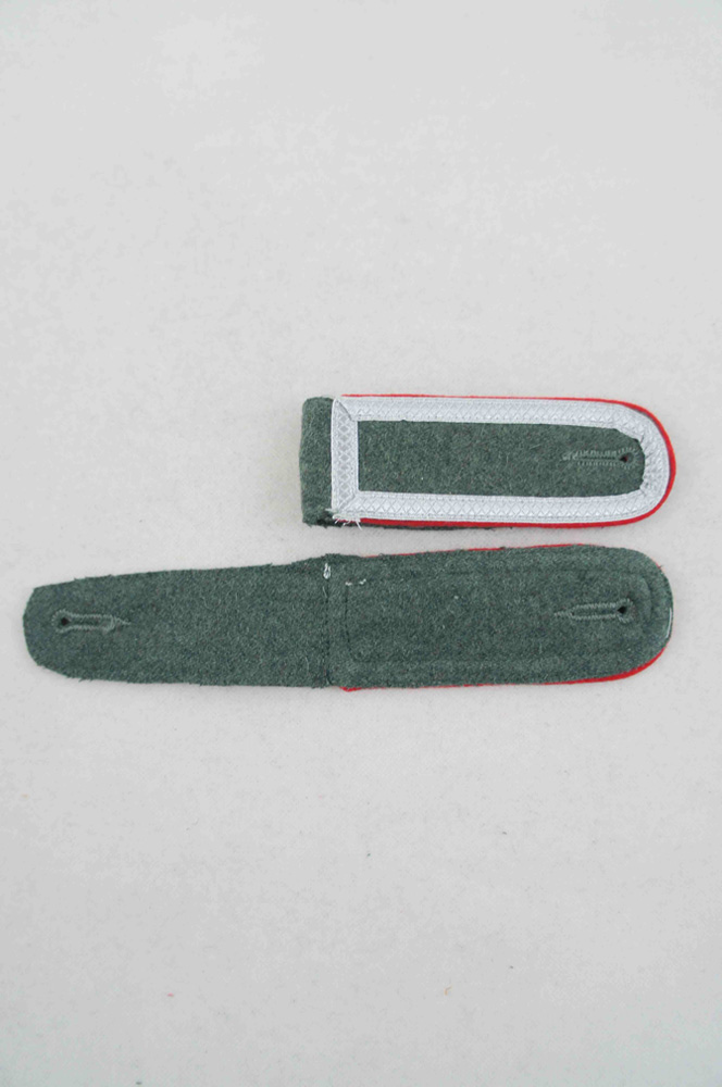 WW2 german badge,wehrmacht Shoulder Boards,Luftwaffe Shoulder Boards,SS Shoulder Boards,Heer artillery Shoulder Boardswehrmacht badge,WWII military surplus,WWII german insignia,shoulderboards insignia,shoulderboards cyphers,shoulderboards pin,shoulderboards badge