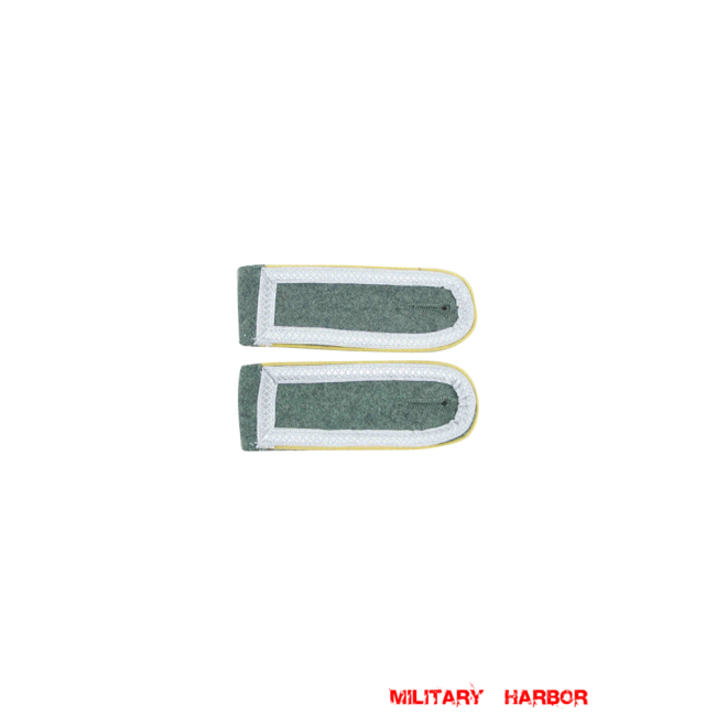 WWII German Heer later signals Unterfeldwebel Staff Sgt shoulder boards WW2 german badge,wehrmacht Shoulder Boards,Luftwaffe Shoulder Boards,SS Shoulder Boards,Heer Signals Shoulder Boardswehrmacht badge,WWII military surplus,WWII german insignia,shoulderboards insignia,shoulderboards cyphers,shoulderboards pin,shoulderboards badge