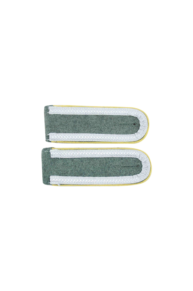 WW2 german badge,wehrmacht Shoulder Boards,Luftwaffe Shoulder Boards,SS Shoulder Boards,Heer Signals Shoulder Boardswehrmacht badge,WWII military surplus,WWII german insignia,shoulderboards insignia,shoulderboards cyphers,shoulderboards pin,shoulderboards badge