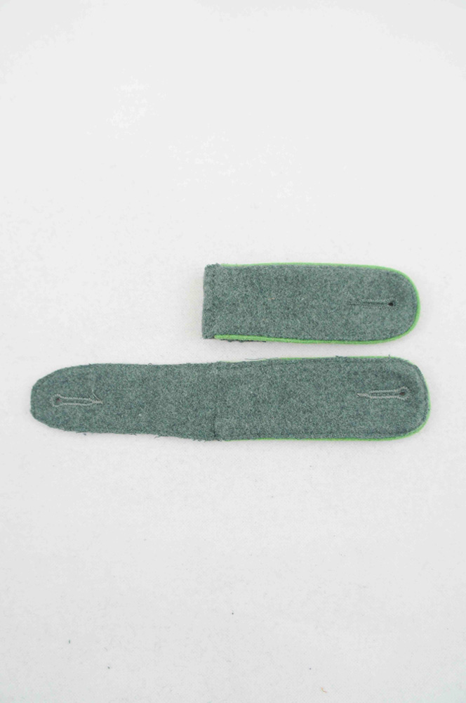 WW2 german badge,wehrmacht Shoulder Boards,Luftwaffe Shoulder Boards,SS Shoulder Boards,Heer Mountain Troops shoulder boardswehrmacht badge,WWII military surplus,WWII german insignia,shoulderboards insignia,shoulderboards cyphers,shoulderboards pin,shoulderboards badge