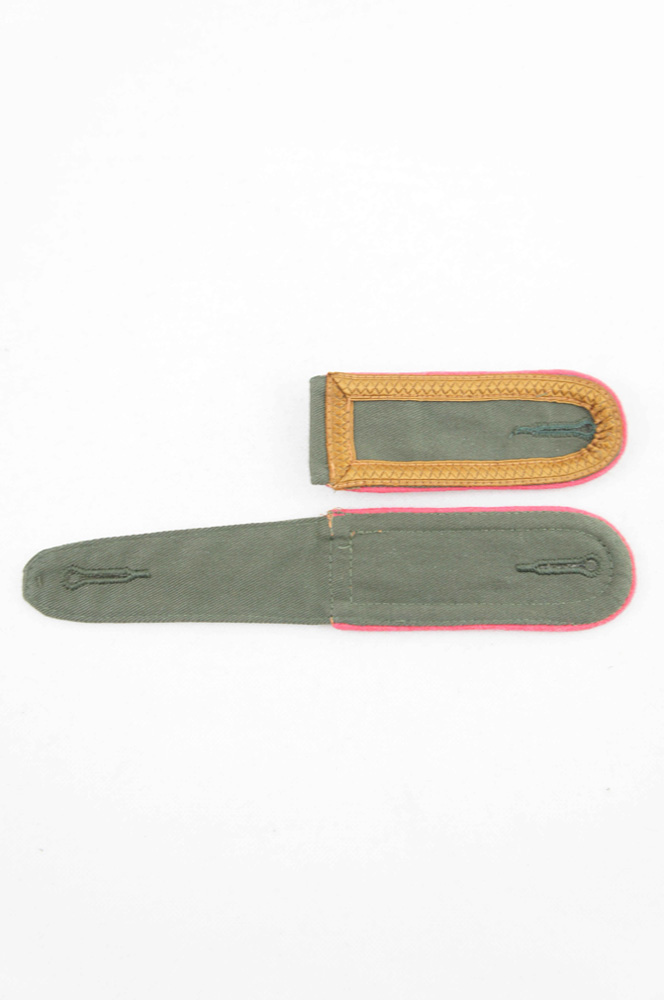 WW2 german badge,wehrmacht Shoulder Boards,Luftwaffe Shoulder Boards,SS Shoulder Boards,Heer DAK panzer shoulder boardswehrmacht badge,WWII military surplus,WWII german insignia,shoulderboards insignia,shoulderboards cyphers,shoulderboards pin,shoulderboards badge