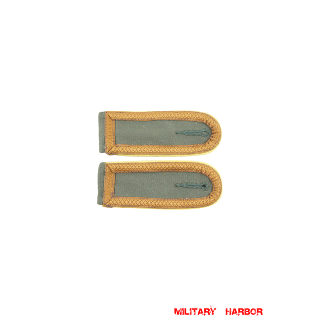 WWII German Heer DAK signals Unterfeldwebel Staff Sgt shoulder boards WW2 german badge,wehrmacht Shoulder Boards,Luftwaffe Shoulder Boards,SS Shoulder Boards,Heer DAK signals shoulder boardswehrmacht badge,WWII military surplus,WWII german insignia,shoulderboards insignia,shoulderboards cyphers,shoulderboards pin,shoulderboards badge