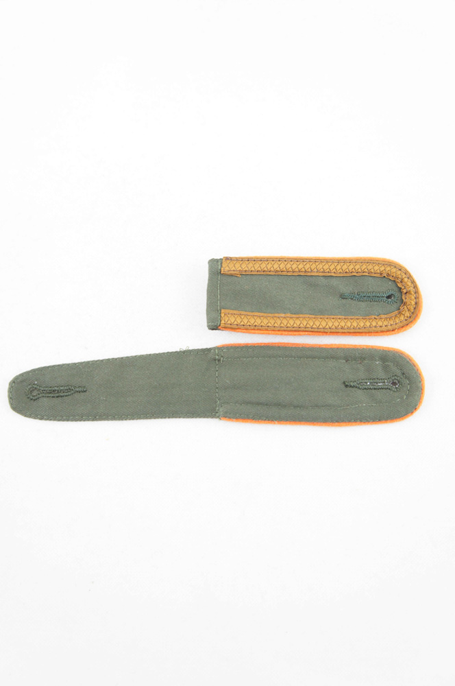WW2 german badge,wehrmacht Shoulder Boards,Luftwaffe Shoulder Boards,SS Shoulder Boards,Heer DAK Fieldgendarmerie shoulder boardswehrmacht badge,WWII military surplus,WWII german insignia,shoulderboards insignia,shoulderboards cyphers,shoulderboards pin,shoulderboards badge