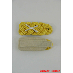 WW2 german badge,wehrmacht Shoulder Boards,Luftwaffe Shoulder Boards,SS Shoulder Boards,Luftwaffe Generalfeldmarschall Shoulder boardswehrmacht badge,WWII military surplus,WWII german insignia,shoulderboards insignia,shoulderboards cyphers,shoulderboards pin,shoulderboards badge