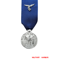 WWII German Luftwaffe 4 Years Service Medal WWII German Luftwaffe 4 Years Service Medal