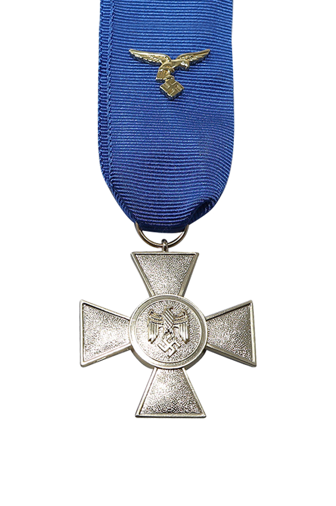 WW2 german medal,SS insignia,Imperial German badge,german badge,long seriver order,german medals WWII,german insignia,WW2 german medals,WW2 medals,WW2 order,german order,German Long Service Awards