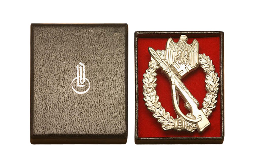 WW2 german medal,SS insignia,Imperial German badge,german badge,Tank Destruction,german medals WWII,german insignia,WW2 german medals,WW2 medals,WW2 order,german order,German Combat and Service Awards