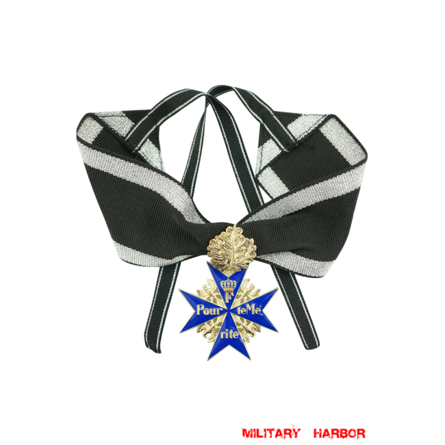 Blue Max with Oakleaf WW1 german medal,SS insignia,Imperial German badge,german badge,Blue Max,german medals WWII,german insignia,WW2 german medals,WW2 medals,WW2 order,german order,German Blue Max
