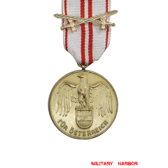 Austrian War Commemorative Medal 1914 - 1918 with Swords WW2 german badge,SS insignia,Imperial German badge,german badge,Merit Cross,german medals WWII,german insignia,WW2 german medals,WW2 medals,WW2 order,german order,German Political and Party Awards,german medals,ww2 insignia,german badges