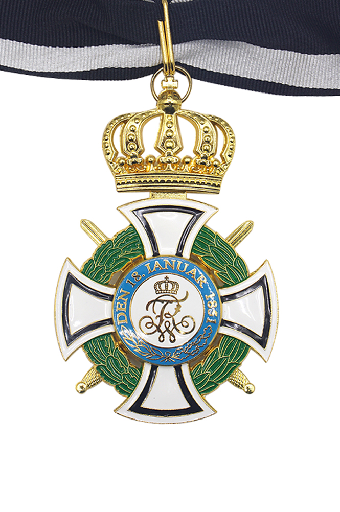 WW2 german badge,SS insignia,Imperial German badge,german badge,Merit Cross,german medals WWII,german insignia,WW2 german medals,WW2 medals,WW2 order,german order,German Political and Party Awards,german medals,ww2 insignia,german badges