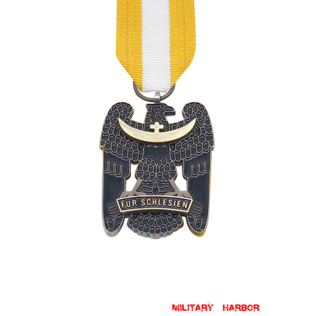 Silesian Eagle 2nd Class WW2 german badge,SS insignia,Imperial German badge,german badge,Merit Cross,german medals WWII,german insignia,WW2 german medals,WW2 medals,WW2 order,german order,German Political and Party Awards,german medals,ww2 insignia,german badges