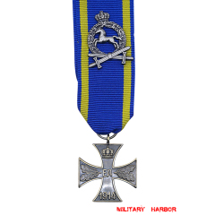 Brunswick War Merit Cross 2nd Class with Frontline Service Clasp WW2 german badge,SS insignia,Imperial German badge,german badge,Merit Cross,german medals WWII,german insignia,WW2 german medals,WW2 medals,WW2 order,german order,German Political and Party Awards,german medals,ww2 insignia,german badges