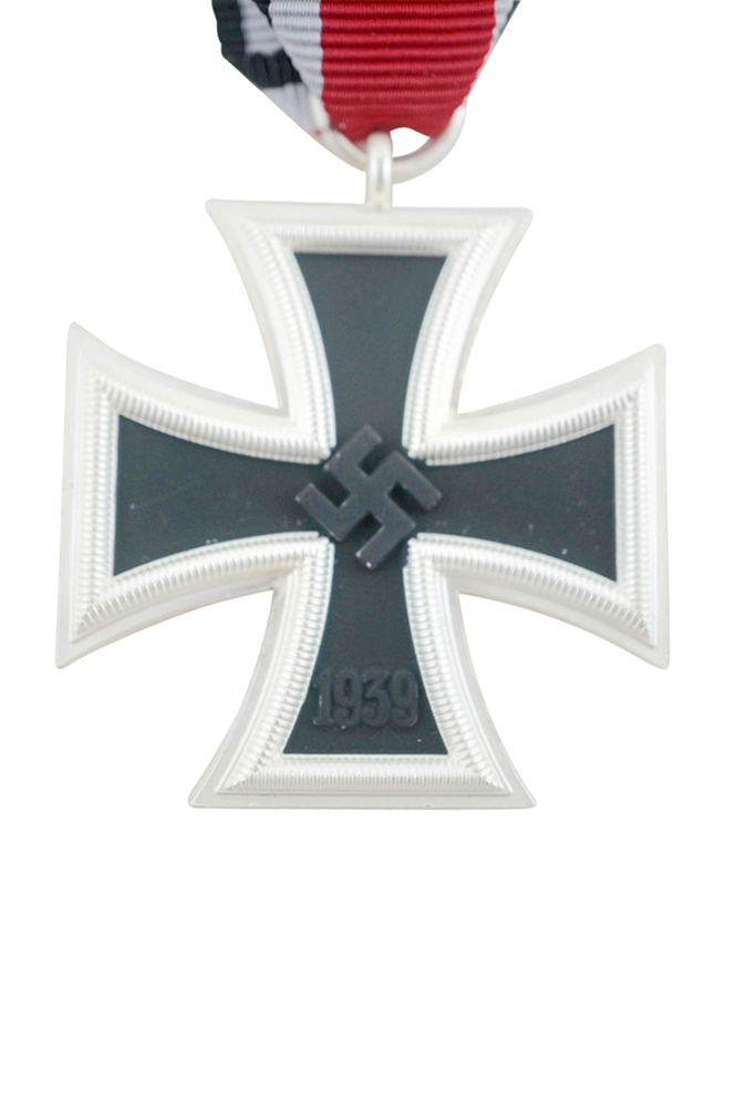 WW2 german medal,SS insignia,wehrmacht badge,iron cross,knights cross,german medals WWII,german insignia,WW2 german medals,WW2 medals,WW2 order,german order,German Iron Cross