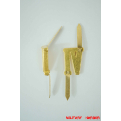 German Metal Cyphers,WW2 german,waffen SS,wehrmacht,Shoulder Boards,german cyphers,german badge WWII,militaria german,WWII german,wehrmacht badge,Luftwaffe badge,SS badge,german sleeve eagle,german eagle badge,ss eagle,wehrmacht badge,WWII military surplus,WWII german insignia,shoulderboards insignia,shoulderboards cyphers,shoulderboards pin,shoulderboards badge