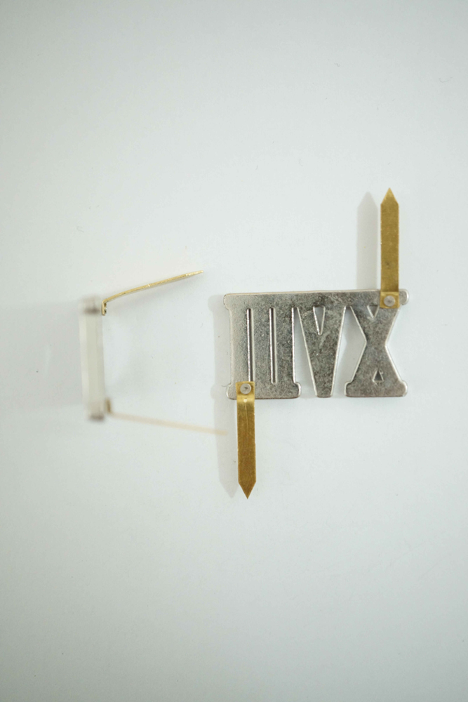 German Metal Cyphers,WW2 german,waffen SS,wehrmacht,Shoulder Boards,german cyphers,german badge WWII,militaria german,WWII german,wehrmacht badge,Luftwaffe badge,SS badge,german sleeve eagle,german eagle badge,ss eagle,wehrmacht badge,WWII military surplus,WWII german insignia,shoulderboards insignia,shoulderboards cyphers,shoulderboards pin,shoulderboards badge
