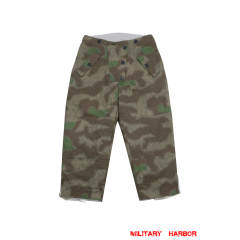 WWII German Reversible Winter Trousers in Marsh Sumpfsmuster 44 with Splinter Color German Camo trousers,German uniforms,SS uniforms,Wehrmacht uniforms,WW2 uniforms,Marsh Sumpfsmuster 44 with Splinter,WW2 camo,WWII camo,WW2 German camouflage,WWII German camouflage,German Camo Uniform,winter parka