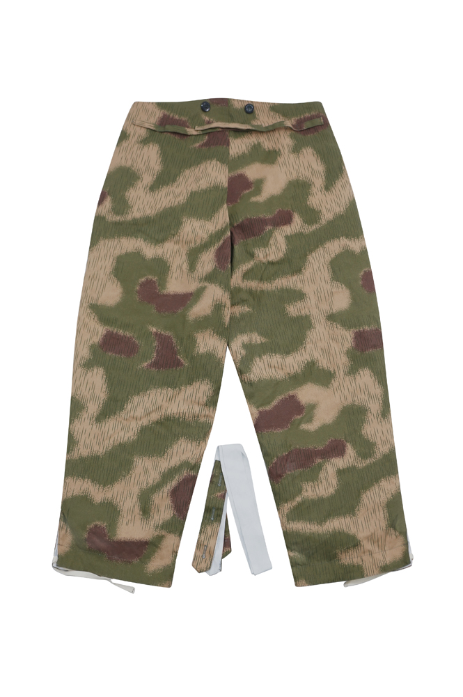 German Camo trousers,German uniforms,SS uniforms,Wehrmacht uniforms,WW2 uniforms,Marsh Sumpfsmuster 44,WW2 camo,WWII camo,WW2 German camouflage,WWII German camouflage,German Camo Uniform,winter parka