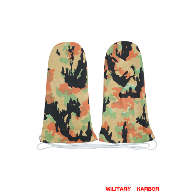 WWII German Reversible Winter Parka Mittens Gloves in Leibermuster Camo german mittens,ww2 gloves,german camo mittnes,german Reversible mittens,german parka mittens,Leibermuster mittens