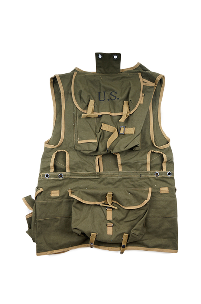 ww2 US,ww2 US ARMY,ww2 USMC, US field gear,vintage, M1, helmet, field, jacket, paratrooper,Blitz,Dday,Operation Market Garden,Normandy,Arden,Battle of berlin,Barbarossa,El Alamein,Dunkirk,midway,bulge,Band of Brothers,Saving Private Ryan,Fury,Valkyrie,WWII US ARMY D Day Assault Vest in OD No.7